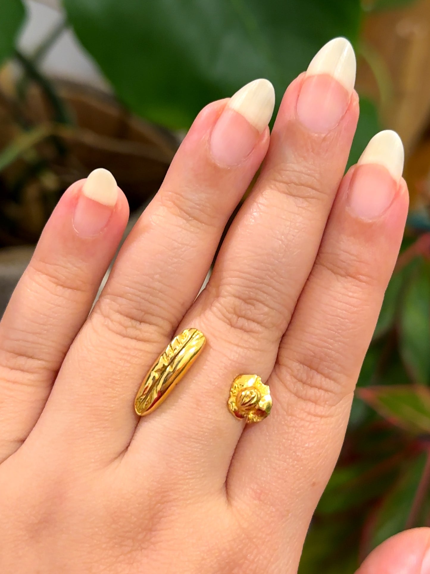 Seed & Flower Between the Finger Ring